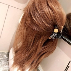 Kẹp Càng Cua HimHip Composite Đính Phale Charm Thỏ Cá Tính 10 răng 7x2.5cm