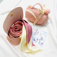 Set Quà Valentine 8/3 HimHip Khăn Lụa Vuông 70*70 Kèm Túi Thiệp - 90