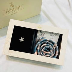 Set Quà HimHip Khăn Lụa Cao Cấp 53*53cm & Cài Áo Kèm Túi Hộp Thiệp - 1138