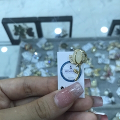 Pin Cài Áo HimHip Bông Hoa Búp Trắng Sang Trọng HKCC Đính Phale 1.5 cm