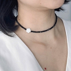 Choker HimHip Phale Đen 3ly Phối Mặt Hoa Hồng Khảm Trai Sang Trọng 32+7cm HPBD