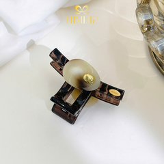 Kẹp Càng Cua HimHip Composite Gắn Charm Hạt Đậu 10 Răng 5.8x3.75cm