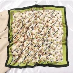 Set Quà HimHip Khăn Lụa Vuông 70x70cm & Cài Khăn Kèm Túi Hộp Thiệp - 358