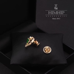 Pin Cài Áo HimHip Viền Tròn Nhành Hoa Vàng Sang Trọng HKCC Mix Trai