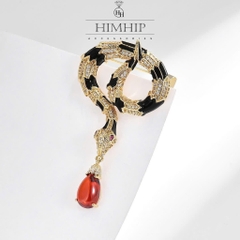 Trâm, Ghim Cài Áo Nam Nữ HimHip Rắn Ngậm Giọt Nước Quý Phái HKCC Đính Phale Đỏ 3,5*5,5cm
