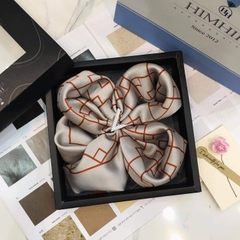 Cài Khăn 3 Chấu HimHip Size To Chữ V Thanh Lịch HKCC Đính Phale 2.5cm