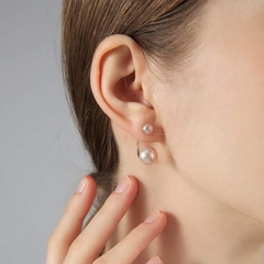 Khuyên Tai Ngắn HimHip Chữ C Thanh Lịch HKCC Mix Ngọc Trai Thật 2cm