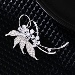 Trâm, Ghim Cài Áo HimHip Chùm 3 Hoa Thanh Lịch HKCC Đính Phale 3,8*6,8cm