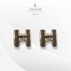 Khuyên Tai Nụ HimHip Chữ H Viền Vàng Sang Trọng Titan 0.7cm