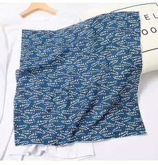 Set Quà HimHip Khăn Lụa Viscose 53x53cm & Cài Áo Kèm Túi Hộp Thiệp - 08