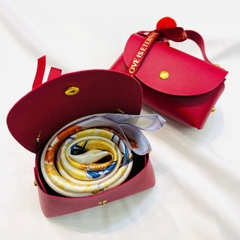Set Quà Valentine 8/3 HimHip Khăn Lụa Cao Cấp 65*65cm Kèm Túi Thiệp - 100