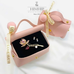 Set Quà HimHip Cài Áo & Khuyên Tai Kèm Túi Thiệp - 839