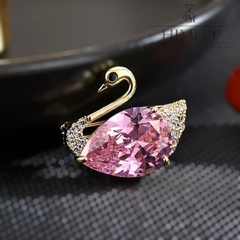Trâm, Ghim Cài Áo HimHip Thiên Nga Hồng Sang Trọng HKCC Đính Phale 1,4*2cm