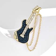 Trâm, Ghim Cài Áo HimHip Cây Đàn Guitar Xanh Sang Trọng HKCC Đính Phale 1,5*4,5cm