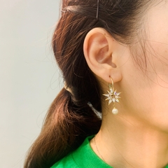 Khuyên Tai Ngắn HimHip Ngôi Sao Đôi Thanh Lịch HKCC Đính Phale, Ngọc Trai 2*3.5cm