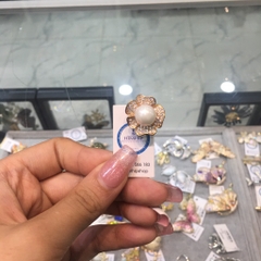 Pin Cài Áo HimHip Hoa Nhụy Trai To Sang Trọng HKCC Đính Phale 2cm