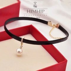 Choker HimHip Da PU Đính Tinh Thể Ngọc Trai 10Li Thanh Lịch 32+6cm