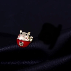 Pin Cài Áo HimHip Mèo Và Túi Thần Tài May Mắn HKCC Đính Phale 1,5cm