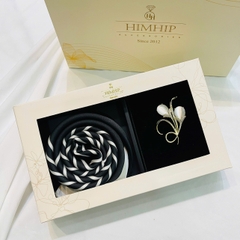 Set Quà HimHip Khăn Lụa Vuông 70*70cm & Cài Áo Kèm Túi Hộp Thiệp - 1131