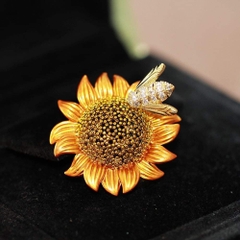 Set Quà Himhip Khăn Lụa Vuông 53x53cm & Cài Áo Kèm Túi Hộp Thiệp  - 65