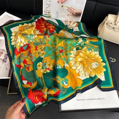 Set Quà HimHip Khăn Lụa Vuông 70x70cm & Cài Áo Kèm Túi Hộp Thiệp - 503