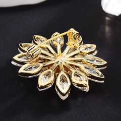 Trâm, Ghim Cài Áo HimHip Hoa Hướng Dương Rung Rinh Thanh Lịch HKCC Đính Phale 3,3cm - Vàng