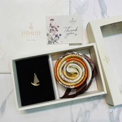 Set Quà HimHip 20/11 Khăn Lụa Vuông 70*70cm & Cài Áo Kèm Túi Hộp Thiệp - 1126