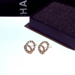 Khuyên Tai Nụ HimHip Mặt Tròn Thanh Lịch HKCC Đính Phale Trắng Đen 1.5cm
