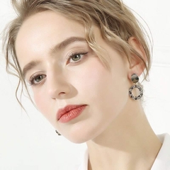 Khuyên Tai Ngắn HimHip Hình Tròn Thanh Lịch HKCC Đính Phale 2x3.5cm