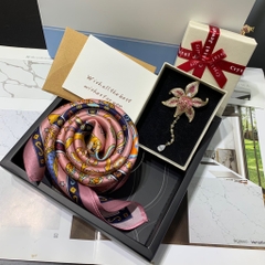 Set Quà HimHip Khăn Lụa Cao Cấp 65x65cm & Cài Áo Kèm Túi Hộp Thiệp - 127