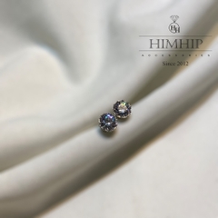 Khuyên Tai Nụ HimHip Mặt Tròn Nhỏ Viền Trắng Thanh Lịch HKCC Đính Phale - Trắng 0.7cm