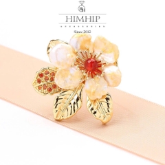 Trâm, Ghim Cài Áo HimHip Hoa Trà Nụ Đỏ Sang Trọng HKCC Mix Trai Dị 4x4.5cm