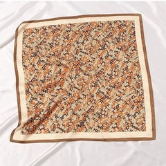 Set Quà Himhip Khăn Lụa Cao Cấp 65*65cm & Cài Áo Kèm Túi Hộp Thiệp - 253