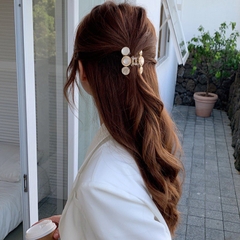 Kẹp Càng Cua HimHip Composite Mặt Đá Viền Vàng Thanh Lịch 8 Răng 5cm