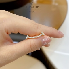 Trâm, Ghim Cài Xiên HimHip Mặt Cười Sang Trọng HKCC Đính Phale 0.5x2.3cm