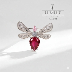 Trâm, Ghim Cài Áo HimHip HKCC Ong Phale Tứ Sắc 4.5x4cm