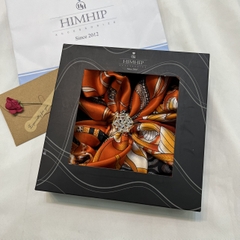 Set Quà 8/3 HimHip Khăn Lụa Cao Cấp 65x65cm & Cài Khăn Kèm Túi Hộp Thiệp - 302