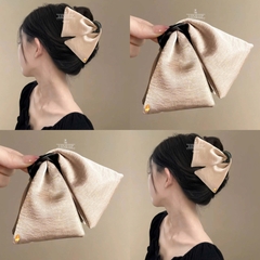 Kẹp Càng Cua HimHip Composite Thắt Nơ Vải Cánh Bướm Thanh Lịch 10*14cm
