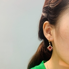 Khuyên Tai Ngắn HimHip Đôi Thoi Sang Trọng HKCC Đính Phale 1.6x3.4cm