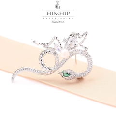 Trâm, Ghim Cài Áo Nam Nữ HimHip Rắn Mắt Xanh Phối Bướm Sang Trọng HKCC Mix Trai 3*5,5cm