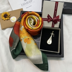 Set Quà Tặng Khăn Lụa Vuông Khổ 70 Kèm Cài Áo - 167 (giá đã bao gồm túi hộp, không kèm thiệp)