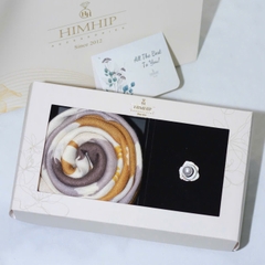 Set Quà HimHip Khăn Lụa Vuông 90*90cm & Cài Áo Kèm Túi Hộp Thiệp - 1157