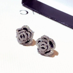 Khuyên Tai Nụ HimHip Nụ Hoa Hồng Sang Trọng HKCC Đính Phale 1.2x1.2cm