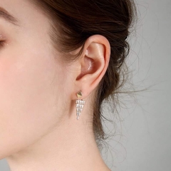 Khuyên Tai Ngắn HimHip Tháp Tam Giác Sang Trọng HKCC Đính Phale 3cm