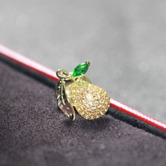 Pin Cài Áo HimHip Quả Lê Lấp Lánh HKCC Đính Phale 1,5*2cm