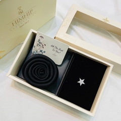 Set Quà HimHip Khăn Lụa Cao Cấp 53*53cm & Cài Áo Kèm Túi Hộp Thiệp - 1144