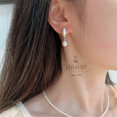Khuyên Tai Ngắn HimHip HKCC Hạt Trai Thật Phối Đá Thoi Thanh Lịch 2.7*0.7cm