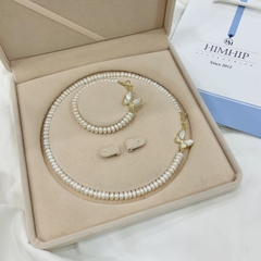 Set Trang Sức Lắc Tay Vòng Cổ Ngọc Trai Mix Bướm Phale Sang Chảnh (Kèm Túi Hộp)
