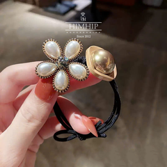 Dây Buộc Tóc HimHip Hoa Giả Trai 5 Cánh Nụ Phale 3cm Phối Charm Vuông 2.5cm Thanh Lịch