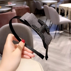 Bờm HimHip Vải Chữ H Đính Phale Sang Trọng 2.5cm